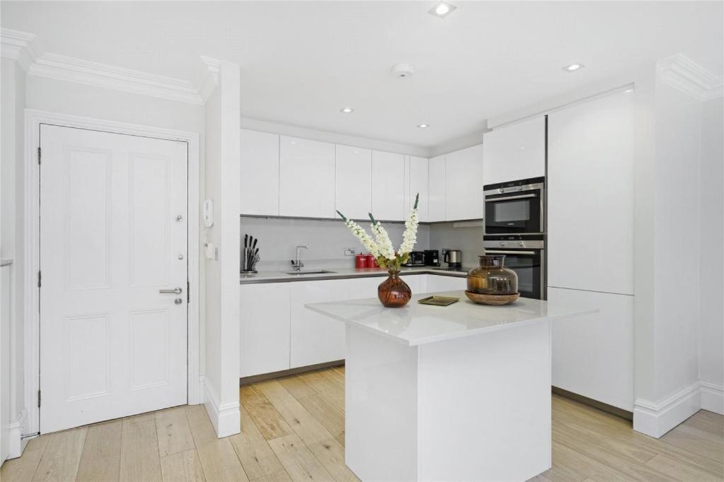 Stunning 2 Bed - Bond Street And Selfridges! Apartment Лондон Екстериор снимка